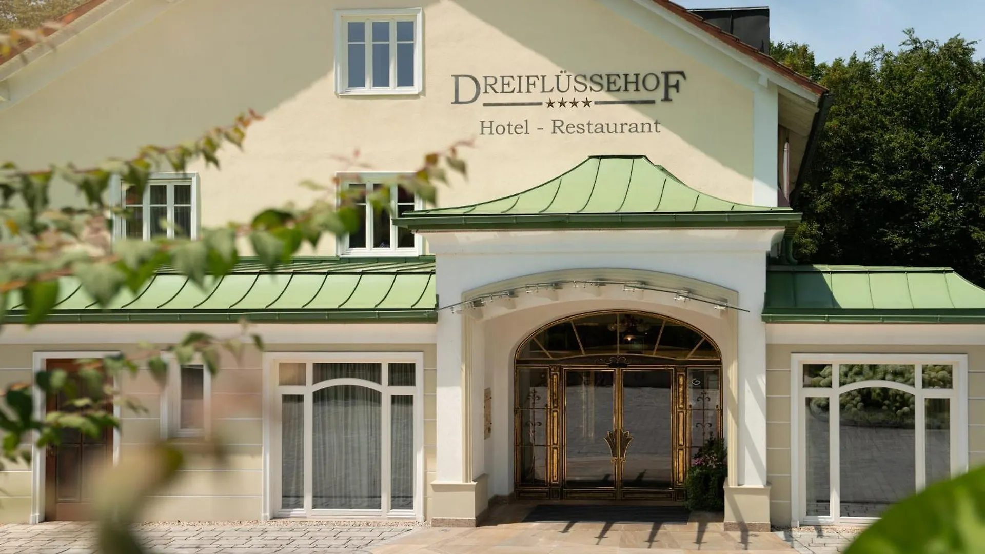 Hotel Dreifluessehof Passau 4*,  Germany