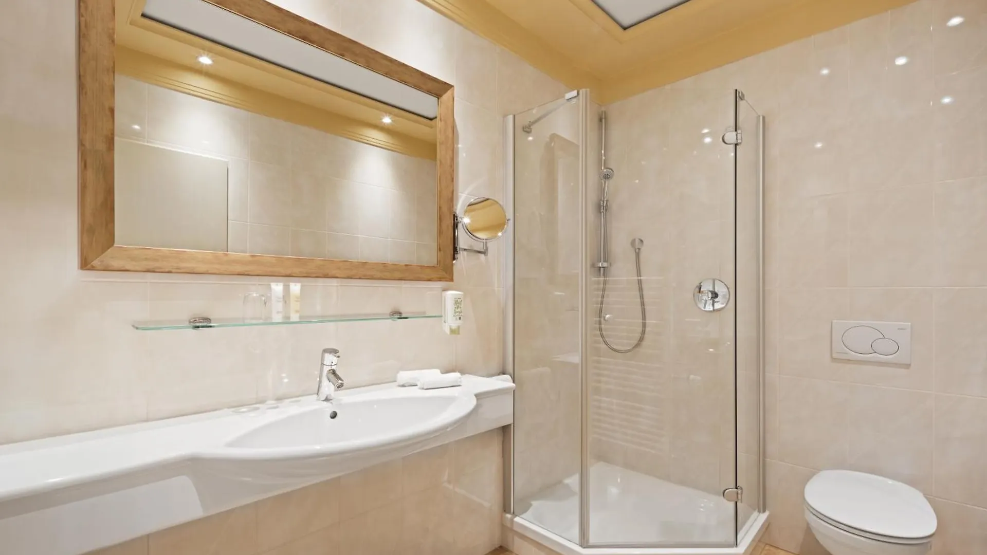 Hotel Dreifluessehof Passau