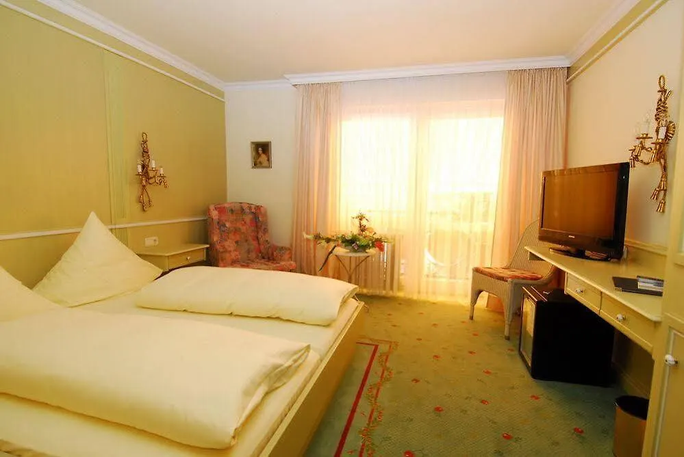 Hotel Dreifluessehof Passau 4*,  Germany